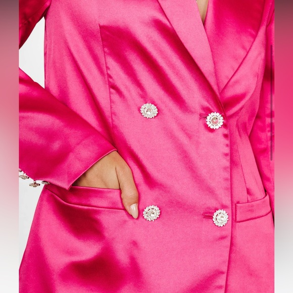 NWT Sensational Queen Satin Embellished Pocketed Blaze Sz: XS - Picture 5 of 11